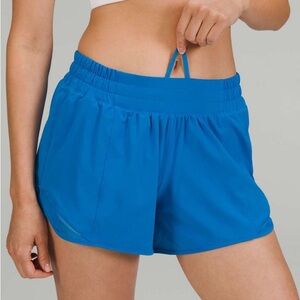 NWOT Lululemon Hotty Hot Low-Rise Lined Short 4" Poolside